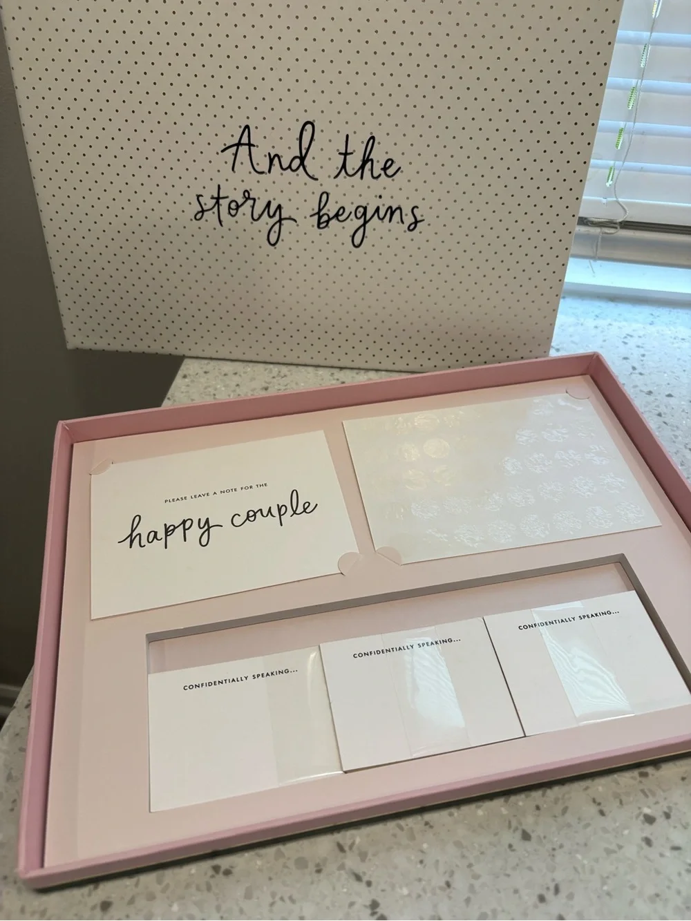 👰‍♀️👰‍♀️Kate Spade New York signature wedding guestbook- NEW